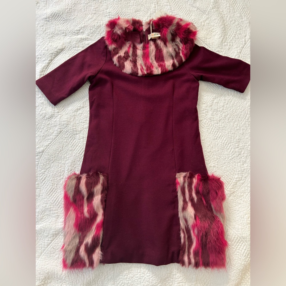 NWT Teela NYC burgundy winter shift w/fake fur collar/pockets. 3/4 sleeve Fab!
